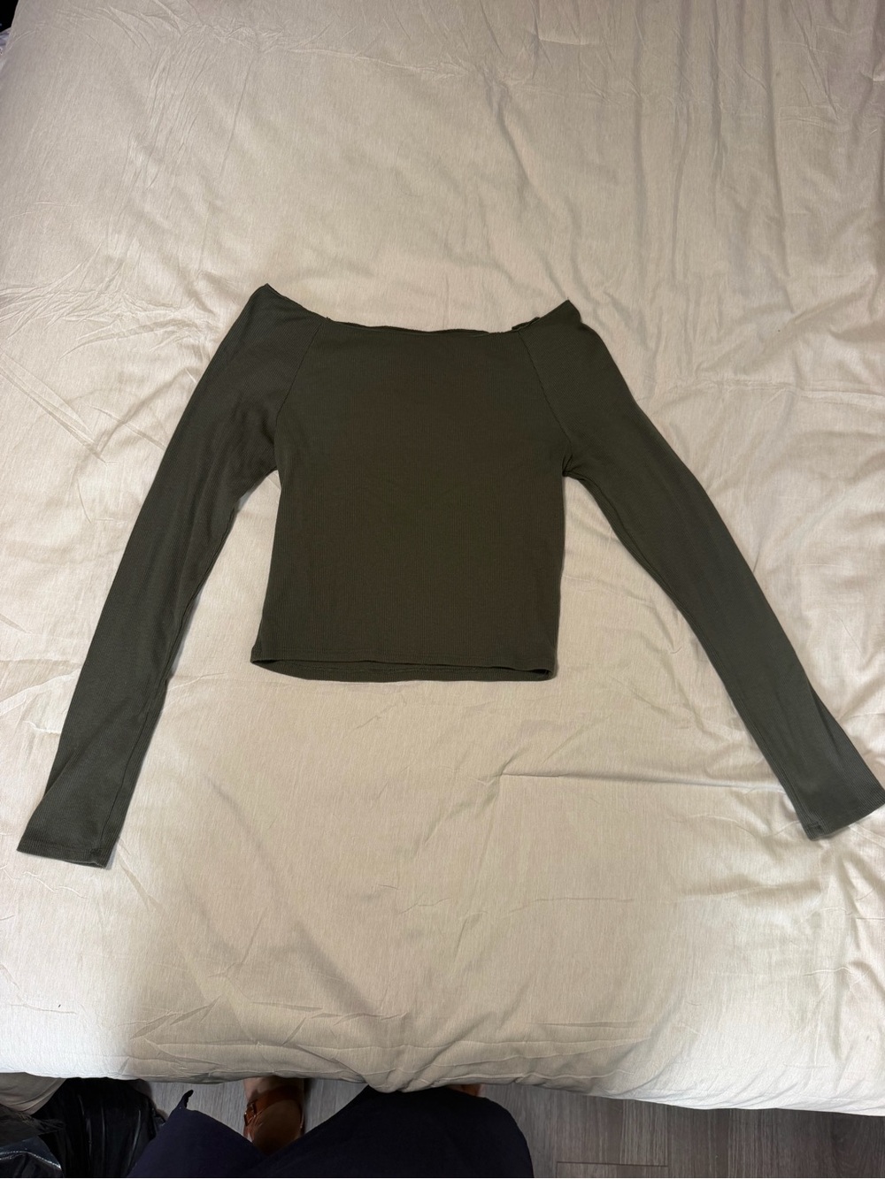 Fashion Nova Olive Green Ribbed Off The Shoulder Long Sleeve Crop Top Size L